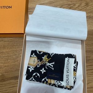 Louis Vuitton Scarf